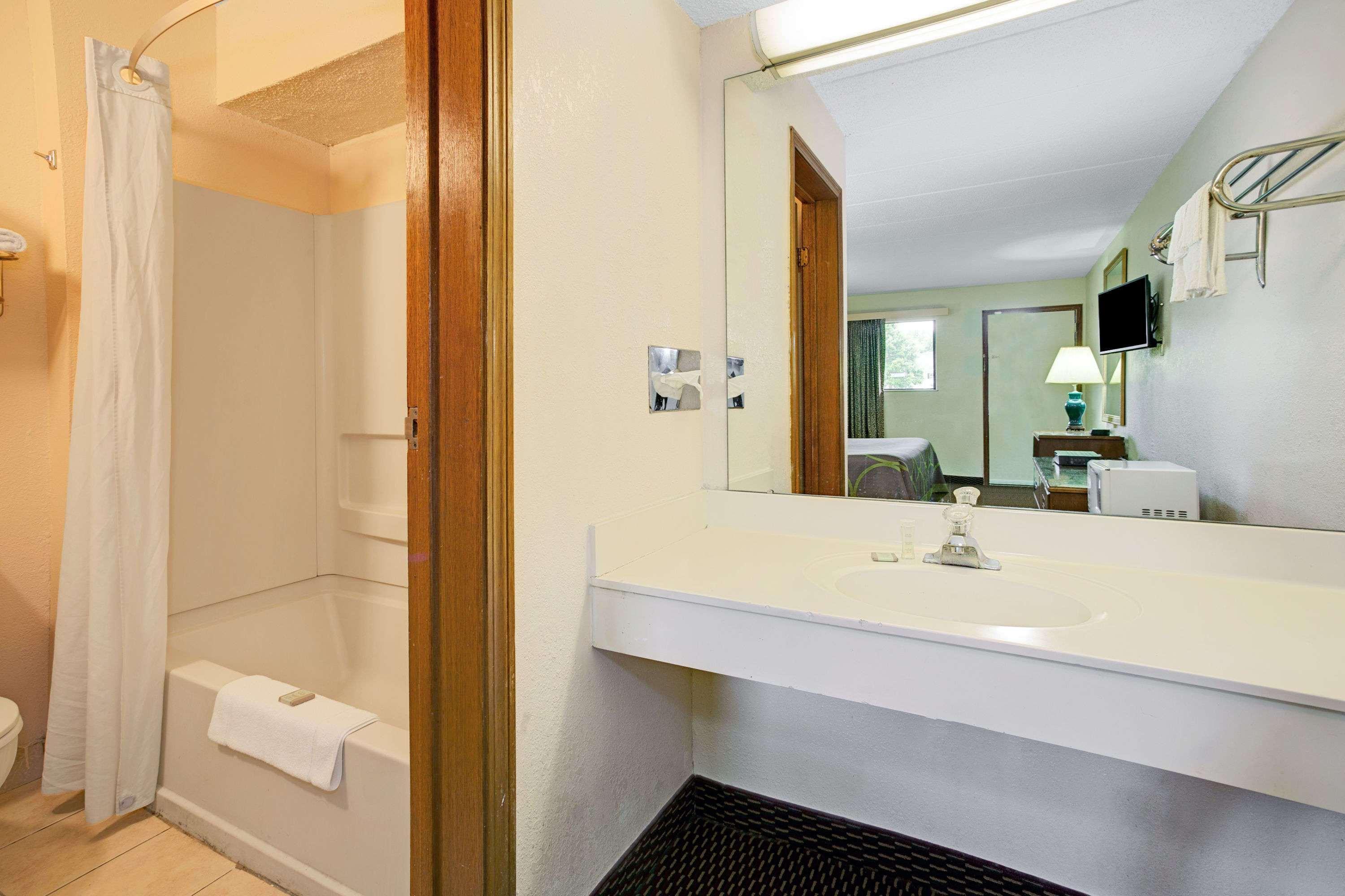 Super 8 By Wyndham Fort Mitchell Cincinnati Area Esterno foto