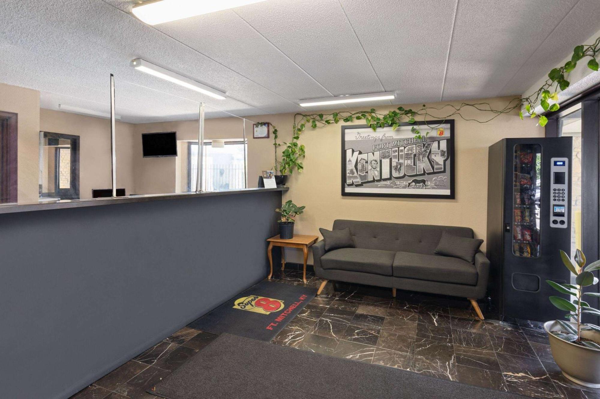 Super 8 By Wyndham Fort Mitchell Cincinnati Area Esterno foto