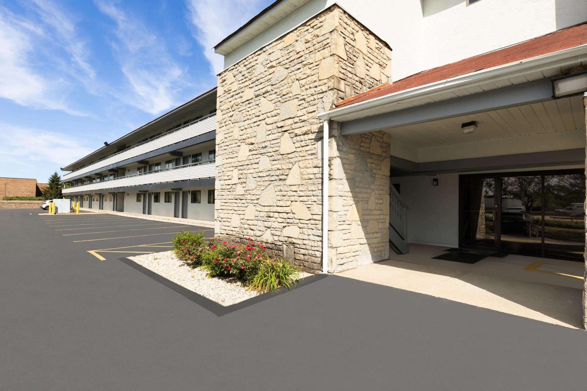 Super 8 By Wyndham Fort Mitchell Cincinnati Area Esterno foto